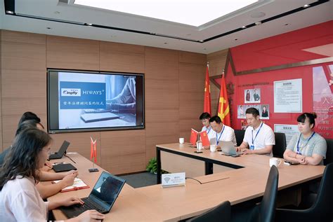 上海精新与海华永泰律师事务所签约法律顾问协议-江苏精新航空科技有限公司