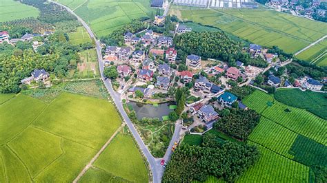 大山里的村子高清图片下载_红动中国