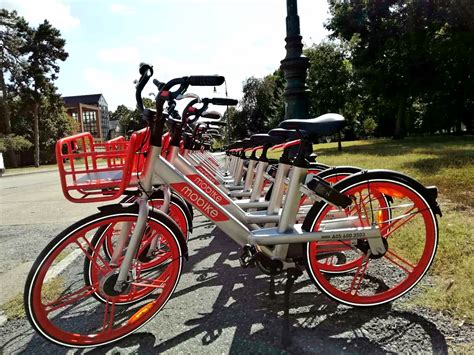 Fresh off $600 million raise, Mobike rides bike-sharing service into ...