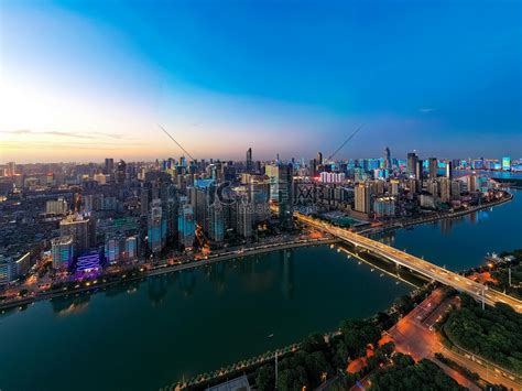 武汉城市建筑群日落建筑群硚口区俯拍航拍摄影图配图高清摄影大图-千库网