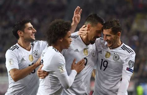 世界杯E组球员身价榜：穆西亚拉&佩德里身价上亿欧，德国6人在列-直播吧
