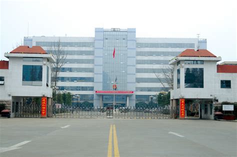 汉中市中心医院门诊科技楼 ==>汉中市建筑工程总公司