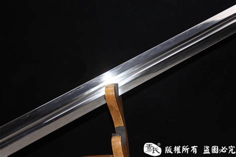 重剑（击剑运动比赛项目之一）_摘编百科