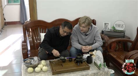 女婿第一次上门，老丈人只给吃白菜豆腐汤_腾讯视频