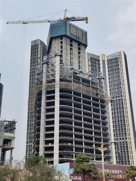 东盟塔建到30层，南宁塔高至420米！南宁“摩天经济”愈演愈烈！_项目