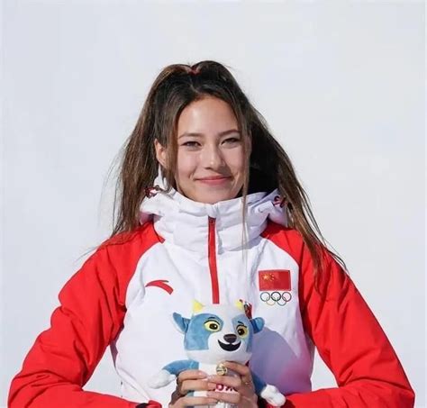 18岁天才少女谷爱凌：是世界冠军也是斯坦福学霸！ - 知乎
