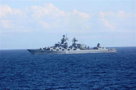 俄军3舰横穿宫古海峡，日本舰机紧急起飞，会不会起摩擦？_凤凰网视频_凤凰网