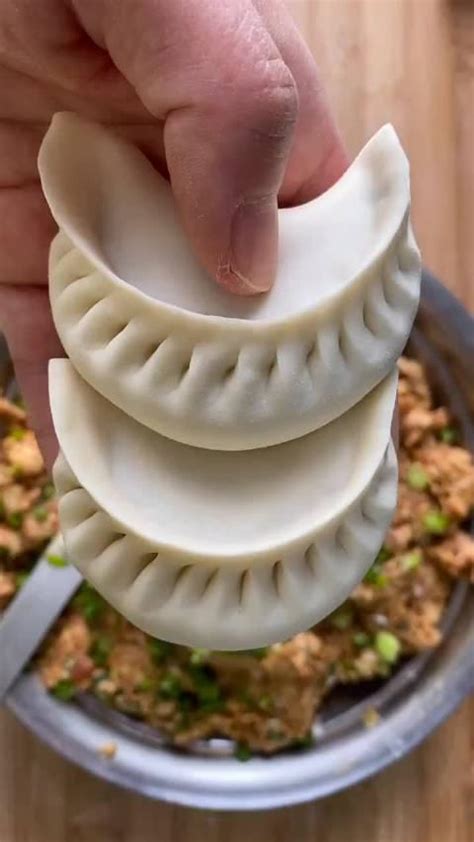 【六种包饺子手法（附视频）的做法步骤图】宝宝贝贝_妈_下厨房