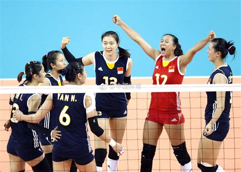 8月28日，2022年女排亚洲杯半决赛，中国女排3:2战胜泰国女排……|泰国女排|亚洲杯半决赛|中国女排_新浪新闻