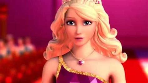 芭比之公主学院：布莱尔宣布要挑战王位继承权，因为她是苏菲亚公主