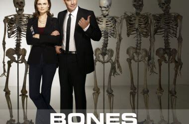 美剧-识骨寻踪Bones 1-12季–情节的荒谬和无厘头的程度和男主及女主的可爱和化学反应成正比。 – 旧时光