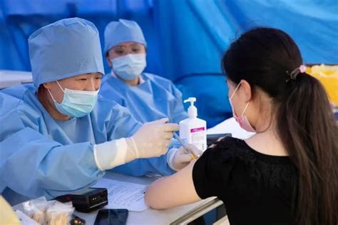 【市民云资讯】上海第一针不再接种？假的，只是集中开展第二针疫苗接种！_澎湃号·政务_澎湃新闻-The Paper