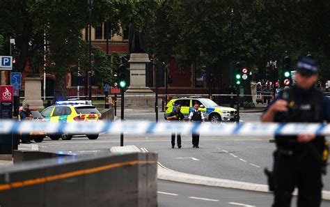 英国警方：英国会大楼撞车事件为恐怖袭击 - 2018年8月14日, 俄罗斯卫星通讯社