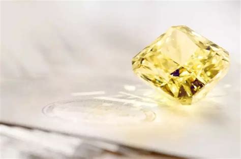 它是不可复制的品牌传奇，懂了这颗黄钻再说你懂蒂芙尼|蒂芙尼_腕表之家-珠宝