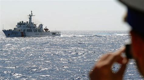 千钧一发，2018年中美军舰南海对峙，两舰相距41米首尾相接|反舰导弹|兰州|南海_新浪新闻