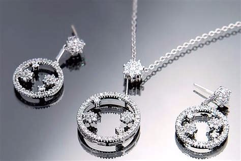 中国十大珠宝品牌，国内品牌首饰排名