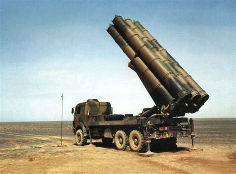 韩军：初判朝鲜发射的三枚短程弹道导弹为超大型火箭炮