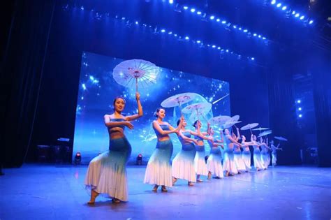复旦大学学生艺术团2020年“乐舞卿云”歌舞晚会在西班牙莱昂举行
