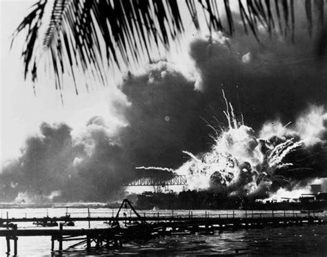 “李梅火攻”比原子弹还残忍，一夜烧死十万日本人|柯蒂斯|李梅|原子弹_新浪新闻