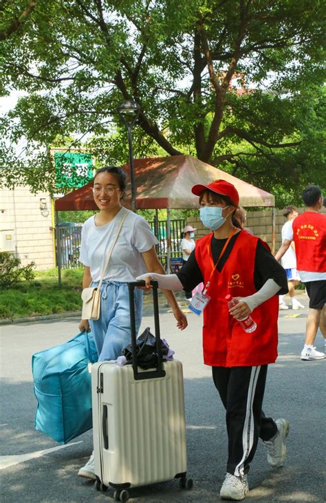 西安市心连心志愿者协会2022年度“最美志愿者”表彰大会举行 - 陕工网