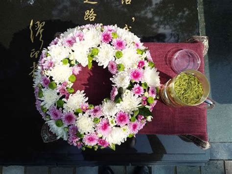 南京群众悼念南京大屠杀遇难同胞_时图_图片频道_云南网