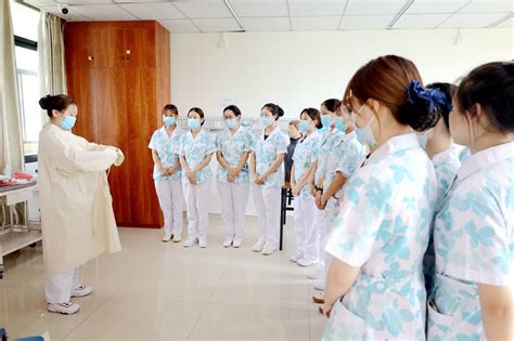 我院开展护理省规培人员岗前培训-护理动态-护理管理-专题专栏-自贡市第五人民医院