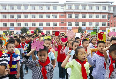 荆州实验小学举行开学典礼 学生宣誓争做文明少年-新闻中心-荆州新闻网