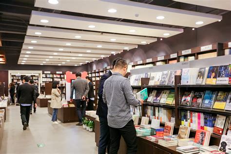 GLC上海联思建筑设计 | 柳州新华书店-设计风向
