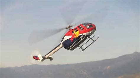 直升机特技飞行动作：空中360度大翻转！你见过吗_腾讯视频
