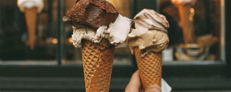 梦见吃冰淇淋什么意思 梦到吃冰淇淋有什么征兆 - 万年历
