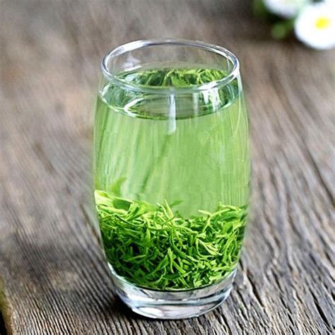 绿茶的功效与作用_绿茶的冲泡方法及食用方法和副作用 - 民福康健康