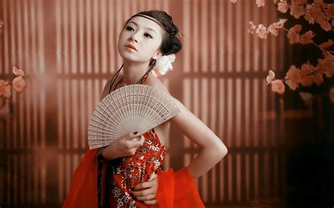 梦回唐朝—古装美女系列图—中国油纸伞网