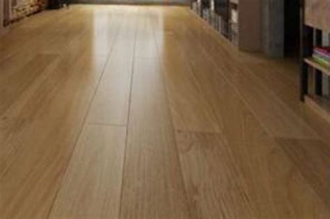 董家工艺地板 印度紫檀素色-地板网