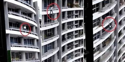 恐怖！女子坐在阳台栏杆上自拍，从27楼摔下身亡_手机新浪网