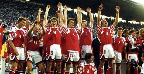 欧洲杯黑马前瞻：丹麦队重演夺冠童话?埃里克森领衔7大名将|丹麦队|欧洲杯|黑马_新浪新闻