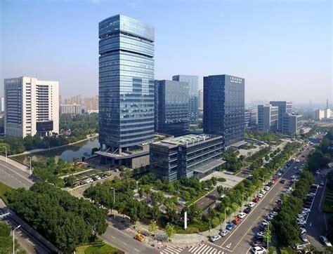 【新产业分析】2021年宁波市高端装备制造业发展报告_工业_增速_总产值