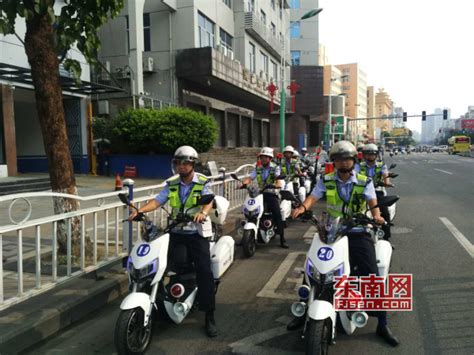 莆田城厢区交警一中队开展摩托车整治行动 46辆摩托车栽了 - 城厢要闻 - 东南网