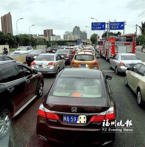 春运期间的北京交通有多堵？每小时只能行驶6公里_凤凰网视频_凤凰网