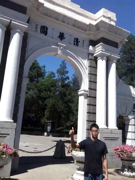 34岁考生为“清华梦”复读13年 今年被上海交通大学录取后“考虑去”(含视频)_手机新浪网