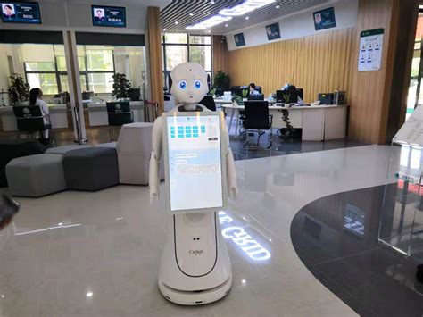 供电营业厅智慧升级，智能机器人投入使用_公共服务行业