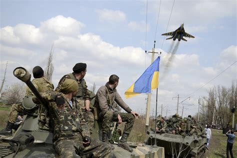 乌克兰想要亡国吗？发布夺回克里米亚半岛战略 明确向俄罗斯开战_凤凰网