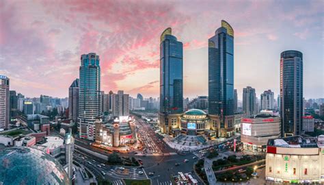打造电子竞技中心、建筑浦西新地标，2019上海徐汇重大工程投资过千亿|界面新闻