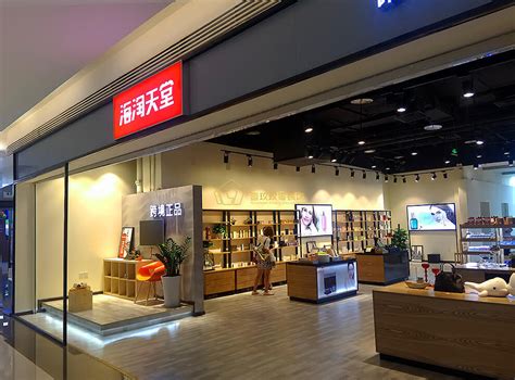 深圳商铺装修公司在服装加盟店店铺布设的4点装修要点—文丰装饰公司
