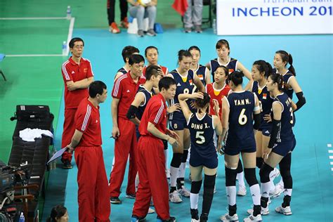 亚运女排中国0-3完败韩国 痛失五连冠 - 华声新闻