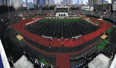 俯瞰武汉新华路足球场高清图片下载-正版图片500944405-摄图网