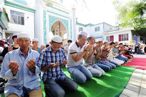 宁夏穆斯林欢度开斋节|回族|穆斯林_凤凰资讯