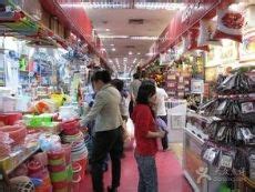 探访青岛小商品批发市场 年味浓厚红火迎春-半岛网