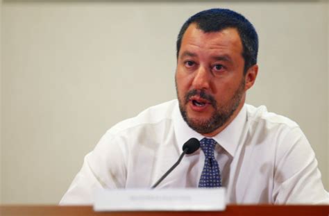 意大利副总理：望恢复校服制度 以免攀比和歧视_环球_新民网