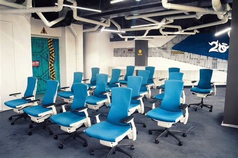 太空飞船般的游戏工作室办公空间设计(3) - 设计之家