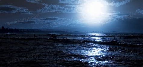 夜晚月光下的大海背景图片下载_1920x900像素JPG格式_编号15ofpe9qz_图精灵